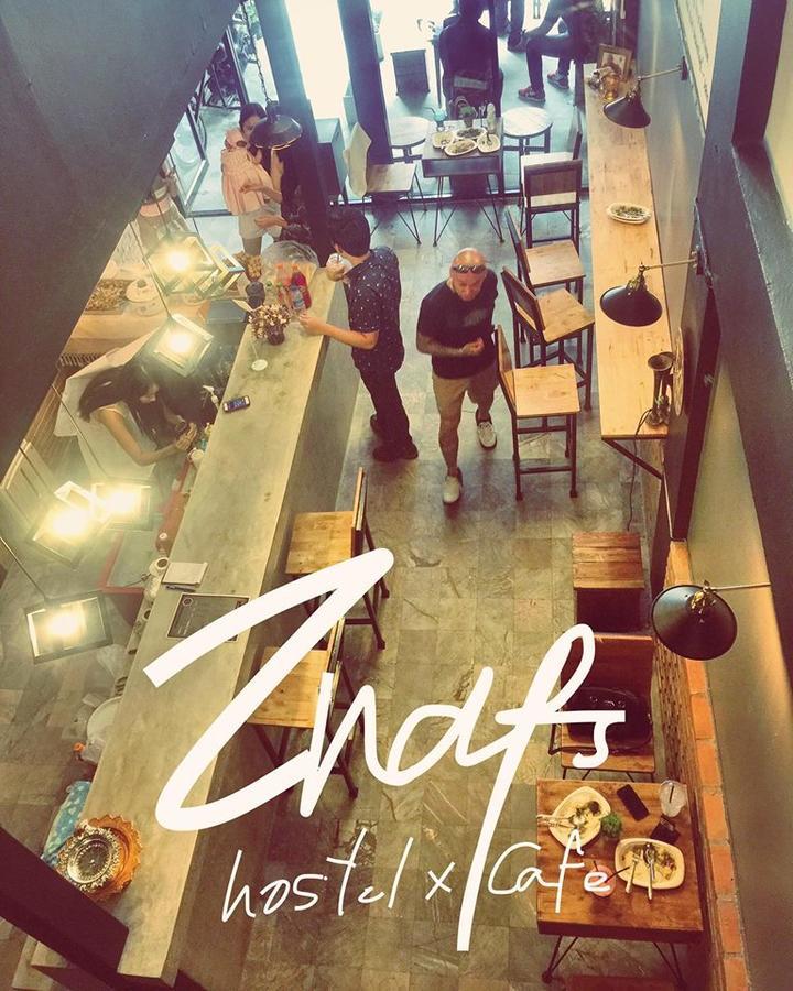 Znap'S Hostel & Cafe Chiang Mai Extérieur photo