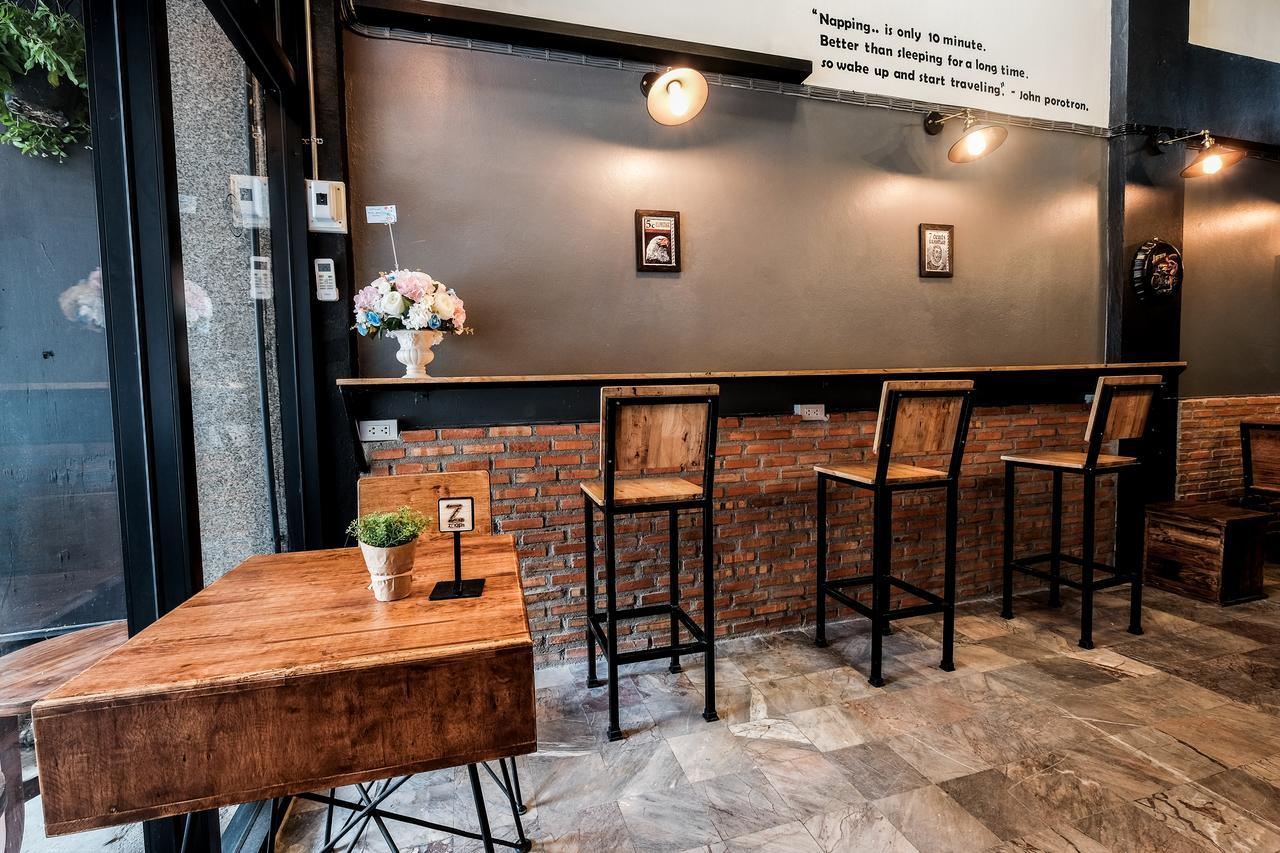 Znap'S Hostel & Cafe Chiang Mai Extérieur photo