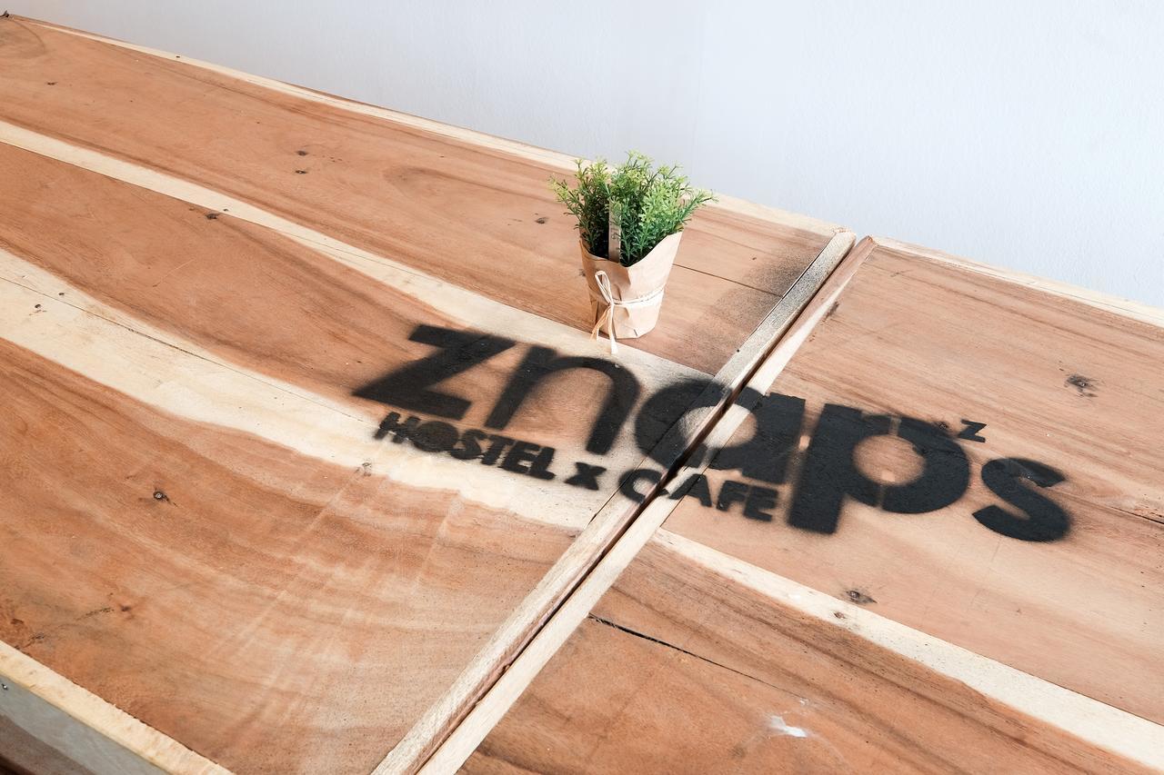 Znap'S Hostel & Cafe Chiang Mai Extérieur photo